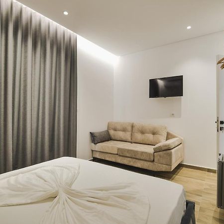 Luxury Villa Alisja Sarande With Private Beach Екстер'єр фото