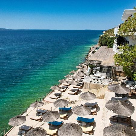 Luxury Villa Alisja Sarande With Private Beach Екстер'єр фото