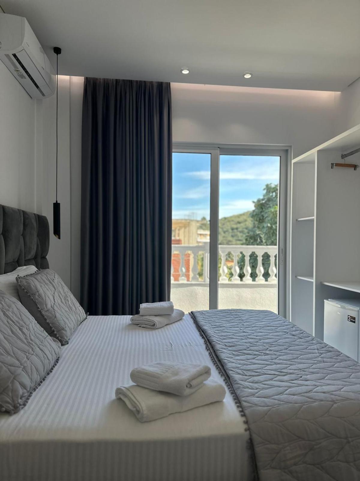 Luxury Villa Alisja Sarande With Private Beach Екстер'єр фото