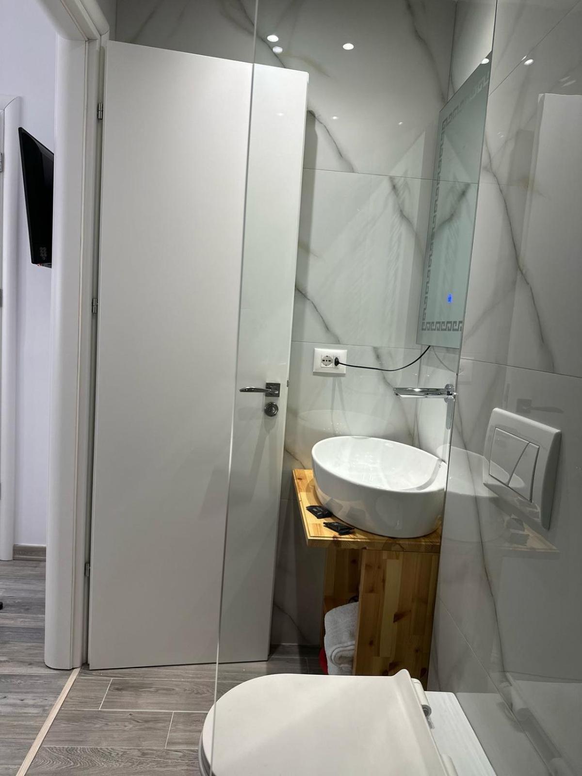 Luxury Villa Alisja Sarande With Private Beach Екстер'єр фото
